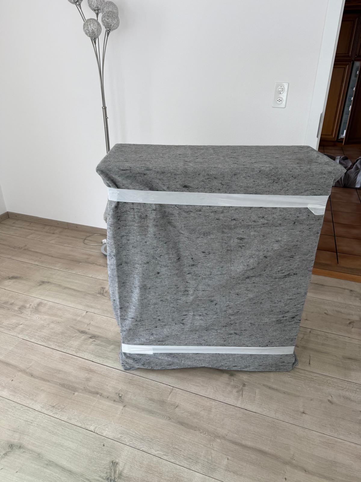 Emballage et protection d'un meuble par TOP8